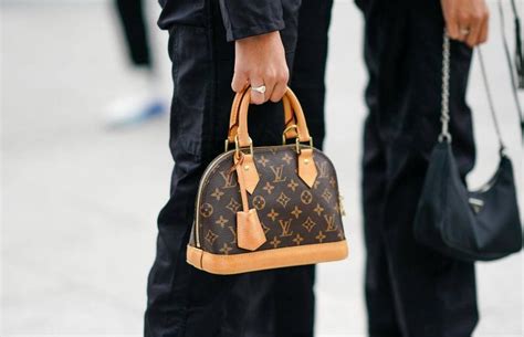 how much cheaper are louis vuitton bags in paris|louis Vuitton Bag price guide.